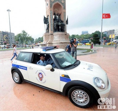 mini-cooper-polis-otosu_36626_m.jpg