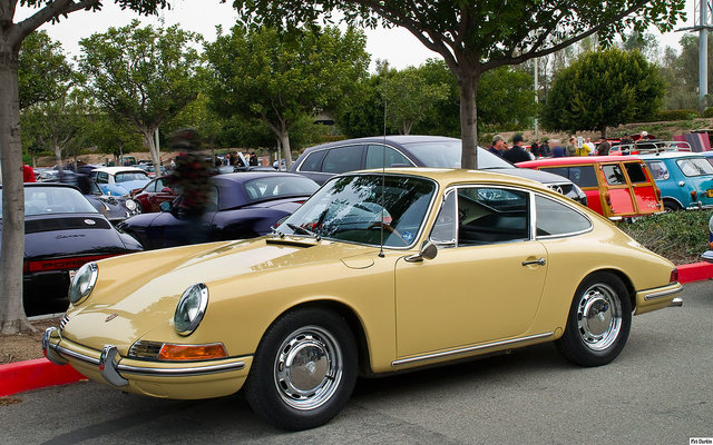 1280px-1964_Porsche_911_-_yellow_-_fvl.jpg