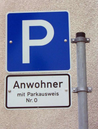 fittosize__200_0_32fb8ba1eef16acbb1066ea315539386_schild-anwohnerparken.jpg