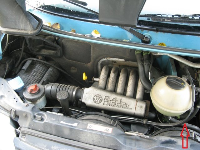 T4_2.4_Diesel_engine.jpg