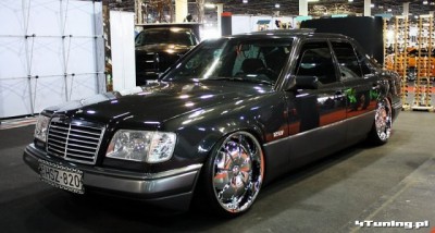 2639,mercedes-w-124-vip-style.jpg
