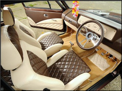 mk1-golf-brown-and-cream-interior.jpg