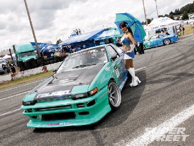 130_0812_03_z+formula_drift_monroe+toyota_corolla_falken.jpg