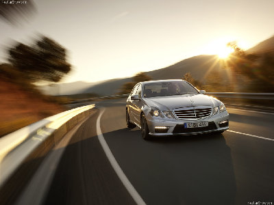 Mercedes-Benz-E63_AMG_2010_1024x768_wallpaper_02.jpg