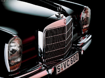 Mercedes-Benz-600_Pullman_Limousine_1964_1024x768_wallpaper_07.jpg