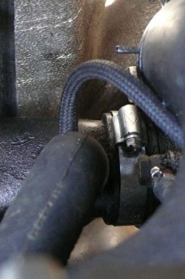 Motor_Turbolader_Luftanschluss_Schelle_Detail.jpg