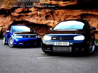 Volkswagen-Golf_r32--257209.jpg