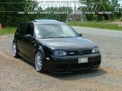Volkswagen-Golf_r32--251142.jpg