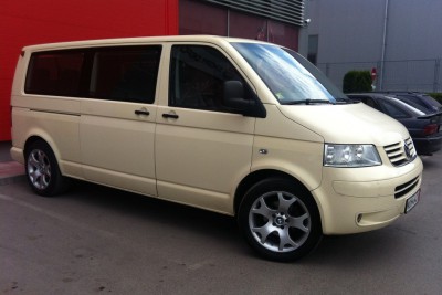 VW T5 Caravelle.JPG