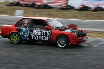 185185_500574599972546_1965876357_n.jpg