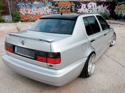 eurp_0801_23_z1998_volkswagen_jetta.jpg