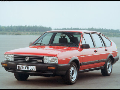 Volkswagen-Passat_1980_800x600_wallpaper_02.jpg