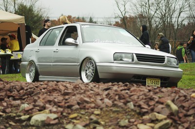 dubrun-2012-slammed-jetta-mk3.jpg