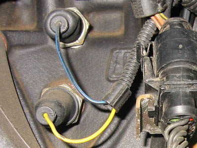 Elektrik_Schalter_Oeldruck_F1_Einbauort_5Zyl_2Geber.jpg
