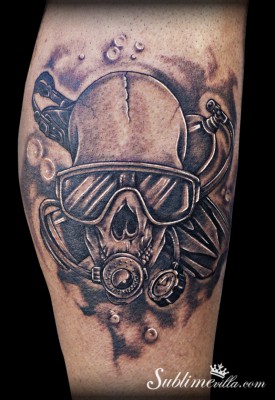 diver-skull-black-n-grey.jpg