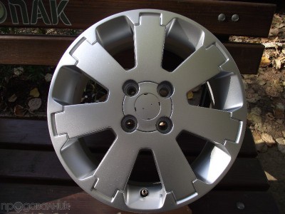 36302355_4_800x600_rev005.jpg