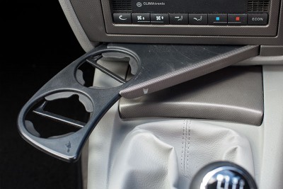 centercupholder2.jpg