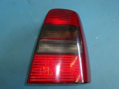 Golf3_Variant_Rear_Lights_1H9-945-112A.jpg