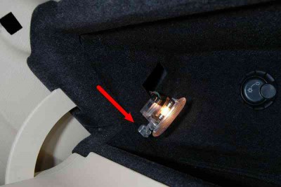 gloveboxlight.jpg