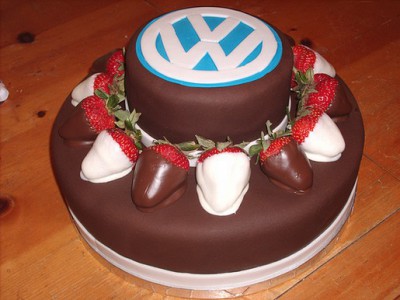 VW logo cake.jpg
