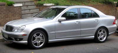1280px-Mercedes-Benz_C32_AMG_--_06-10-2011.jpg