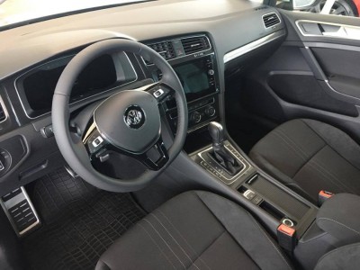 Golf alltrack2.jpg