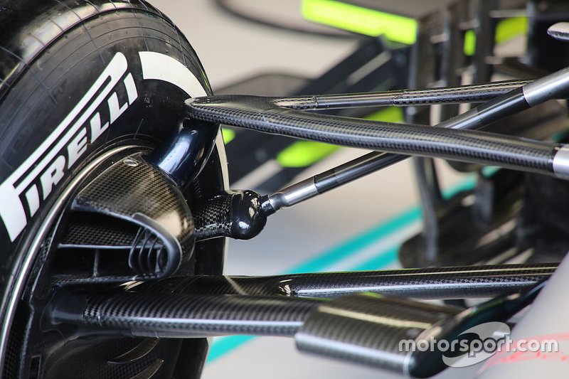 mercedes-front-suspension-tech-1.jpg