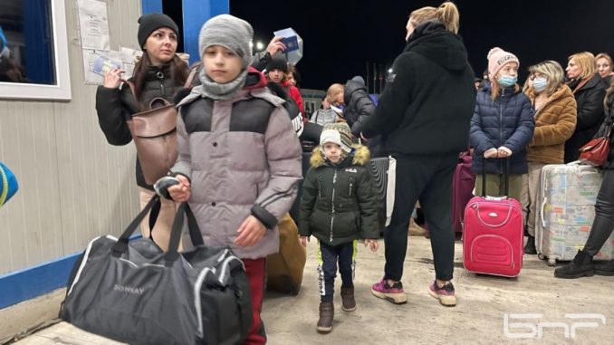 Украински-бежанци.jpg