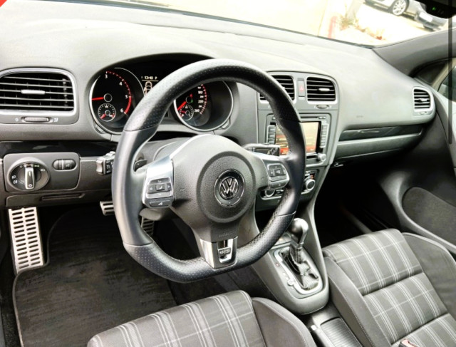 inside1.jpg