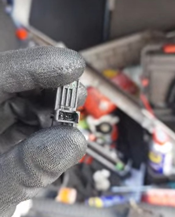 Screenshot 2025-10-06 232903.jpg